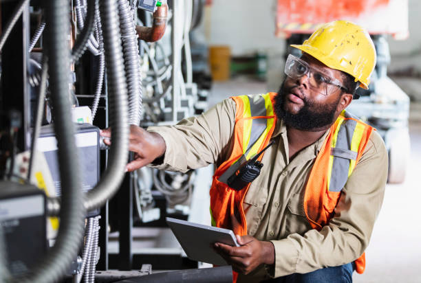 Best Local Electrician Companies  in Highwood, IL